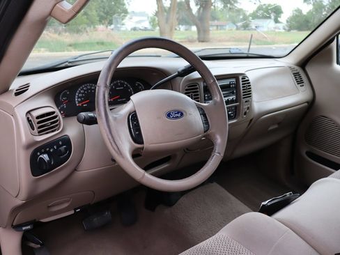 Used 2003 Ford F150 XLT AWD/4WD image 15