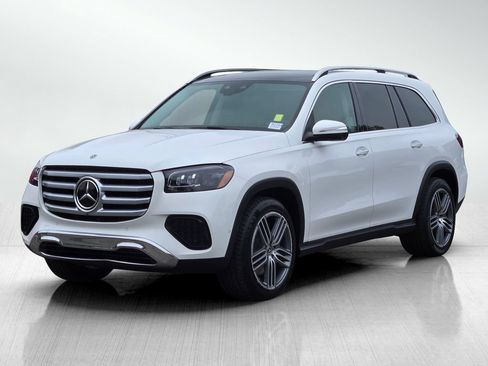 Used 2024 Mercedes-Benz GLS 450 4MATIC image 8