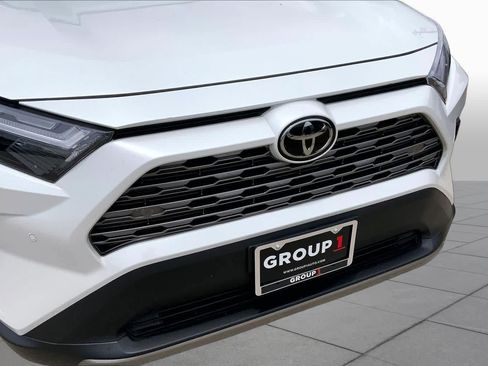 Used 2025 Toyota RAV4 Limited FWD image 30