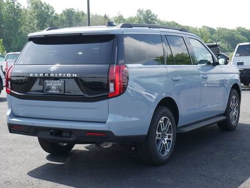 New 2026 Ford Expedition Active AWD/4WD image 14