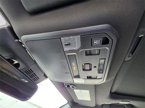 Certified 2025 Toyota Tacoma TRD Off-Road image 26