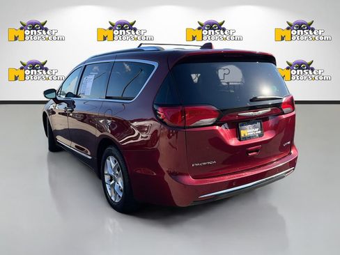 Used 2020 Chrysler Pacifica Limited FWD image 7