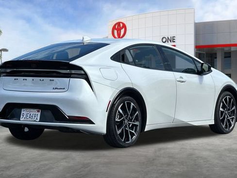 Certified 2023 Toyota Prius Prime FWD image 5