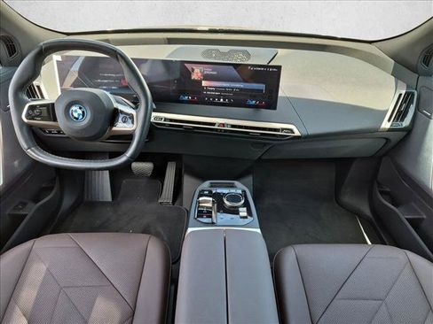 Used 2024 BMW iX xDrive50 w/ Premium Package AWD/4WD image 13