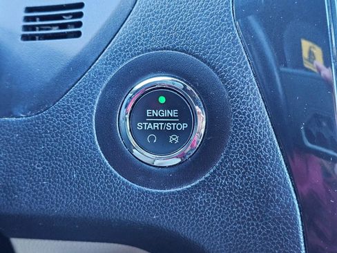 Used 2017 Ford Explorer XLT w/ Equipment Group 202A image 45