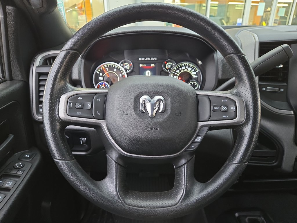 Used 2024 RAM 2500 Tradesman w/ Chrome Appearance Group AWD/4WD image 20