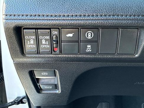 Used 2023 Honda Odyssey Sport image 28