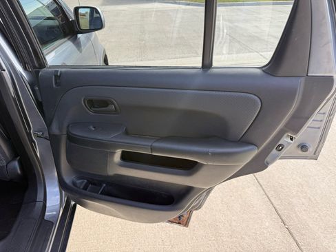 Used 2005 Honda CR-V EX image 20