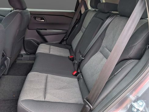 Used 2026 Nissan Rogue SV FWD image 17