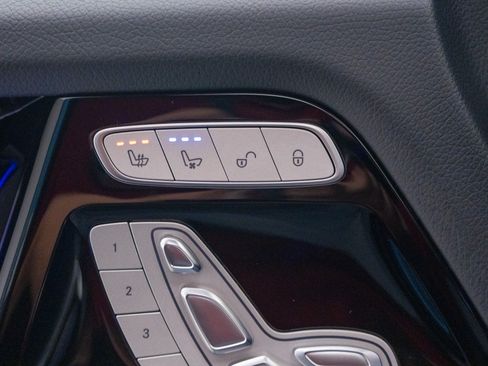 Used 2025 Mercedes-Benz G 63 AMG 4MATIC image 35