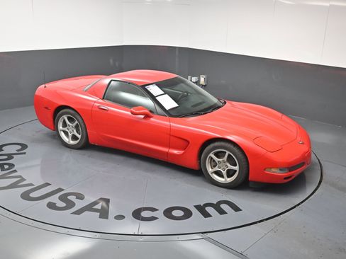Used 2000 Chevrolet Corvette Coupe image 23
