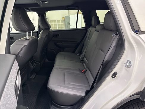 Certified 2026 Subaru Outback Limited XT AWD/4WD image 17