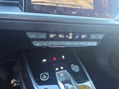 Used 2024 Audi Q4 e-tron Prestige w/ Black Optic Plus Package image 30