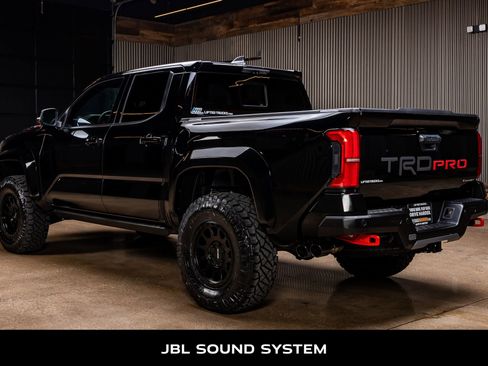 Used 2025 Toyota Tacoma TRD Pro image 7