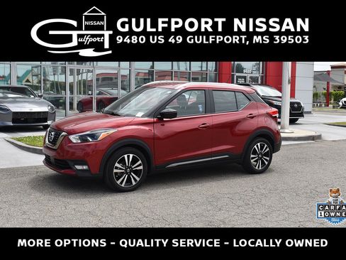 Used 2020 Nissan Kicks SR image 1