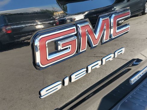 Used 2023 GMC Sierra 1500 Elevation image 6