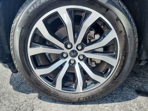 Used 2025 Ford Explorer ST-Line AWD/4WD image 26