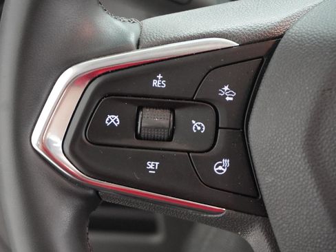 Used 2025 Chevrolet TrailBlazer LT w/ Convenience Package image 21