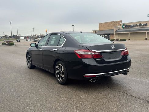 Used 2017 Honda Accord EX-L image 6