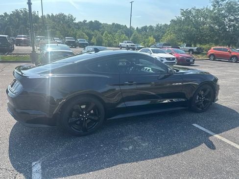 Used 2021 Ford Mustang GT Premium w/ Black Accent Package RWD image 3