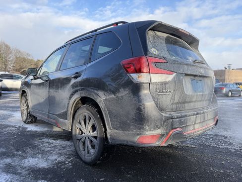 Used 2023 Subaru Forester Sport image 9