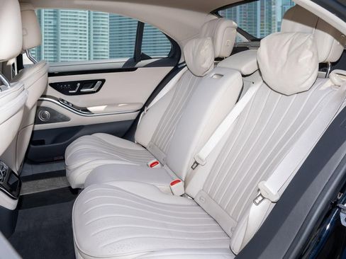 Used 2022 Mercedes-Benz S 500 4MATIC image 17