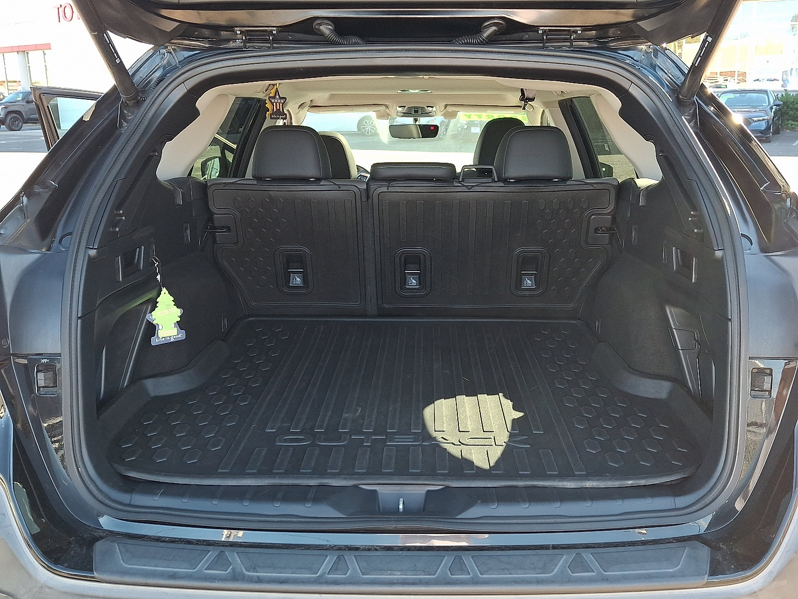 Used 2020 Subaru Outback Onyx Edition XT AWD/4WD image 30