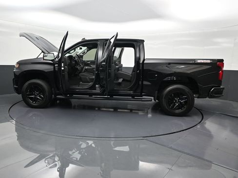 Used 2021 Chevrolet Silverado 1500 Custom Trail Boss w/ Midnight Edition image 33