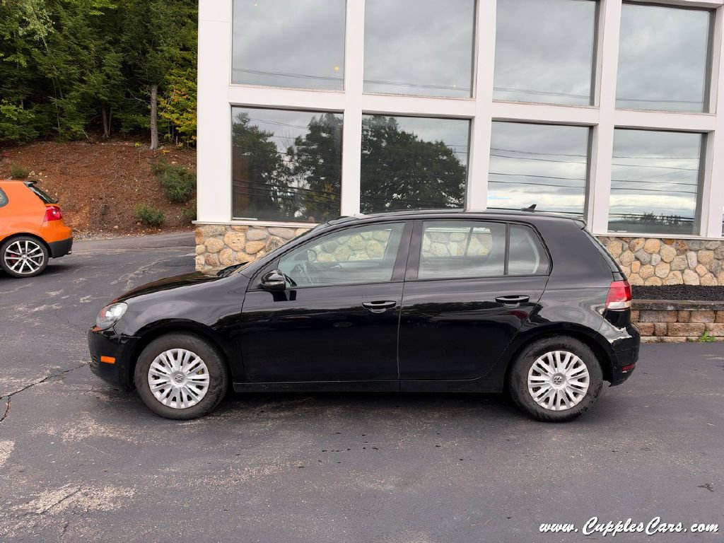 Used 2013 Volkswagen Golf 4-Door FWD image 10