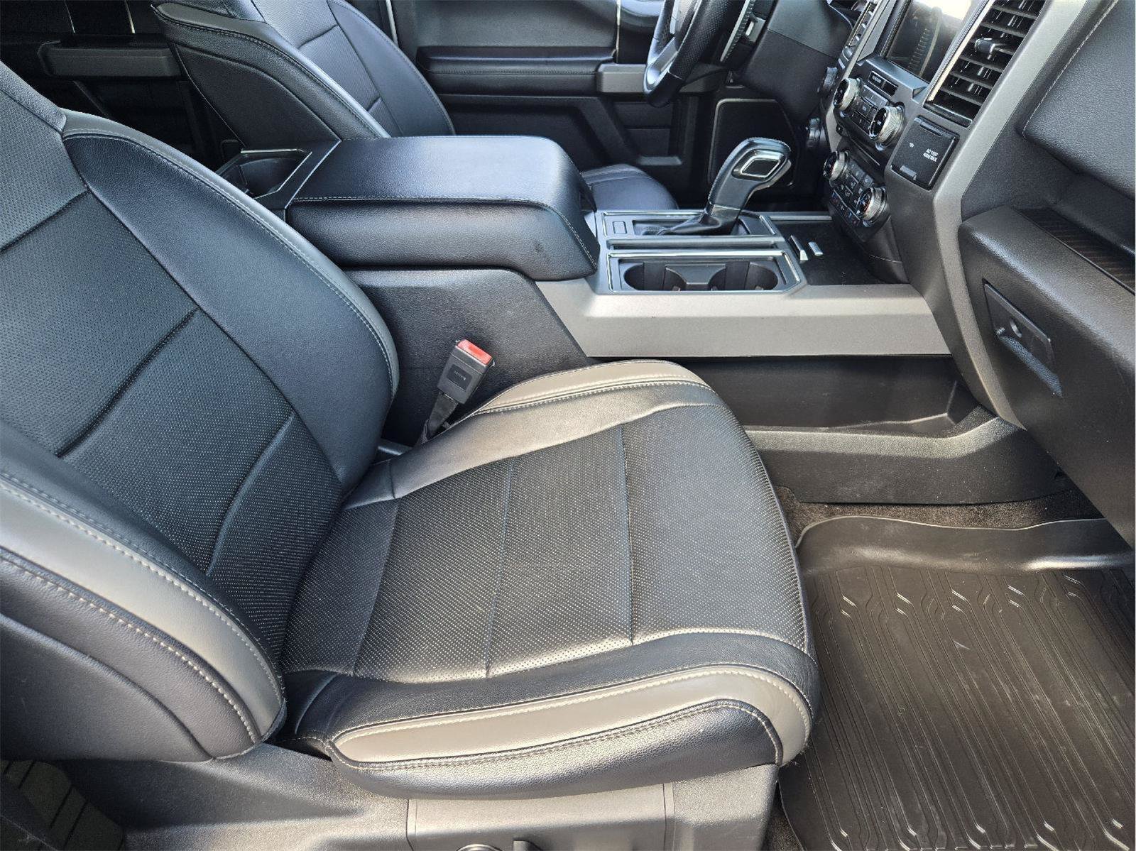 Used 2018 Ford F150 Raptor w/ Equipment Group 802A Luxury AWD/4WD image 13