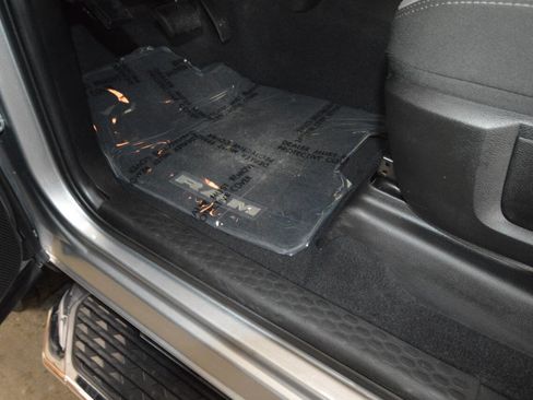 Used 2024 RAM 2500 Big Horn w/ Bed Utility Group image 29