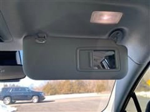 Used 2022 Toyota Corolla Cross LE image 29