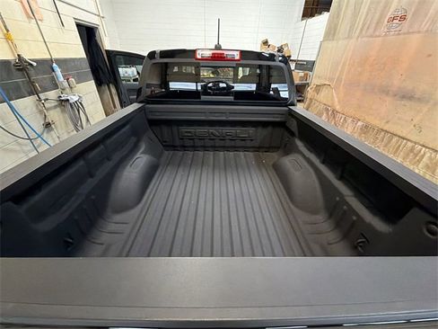 Certified 2022 GMC Canyon Denali image 24