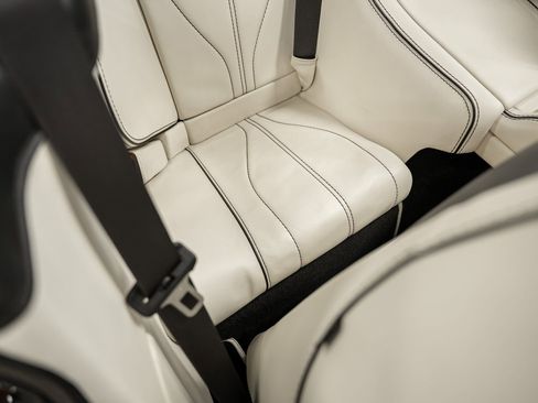 Used 2015 Aston Martin DB9 Volante image 39