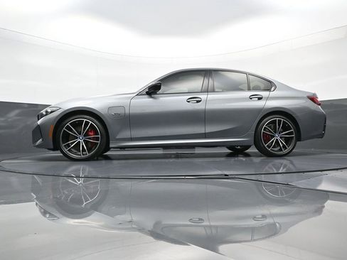 Used 2023 BMW 330e xDrive 330e xDrive w/ M Sport Package image 25
