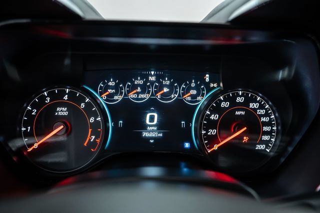 Used 2018 Chevrolet Camaro ZL1 RWD image 28