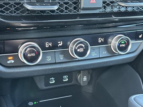 Used 2025 Acura ADX FWD image 23