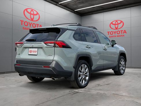 Used 2023 Toyota RAV4 XLE Premium image 10