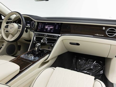 Used 2024 Bentley Flying Spur Azure AWD/4WD image 2