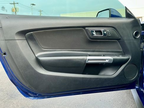 Used 2015 Ford Mustang Coupe w/ Equipment Group 051A image 38