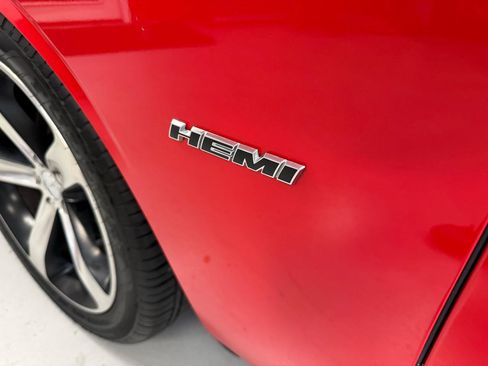 Used 2016 Dodge Challenger R/T RWD image 19