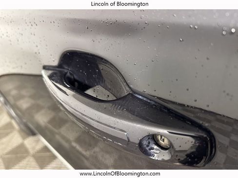 Certified 2022 Lincoln Nautilus Reserve w/ Equipment Group 201A image 21