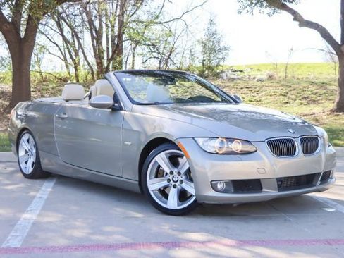 Used 2008 BMW 335i Convertible image 1