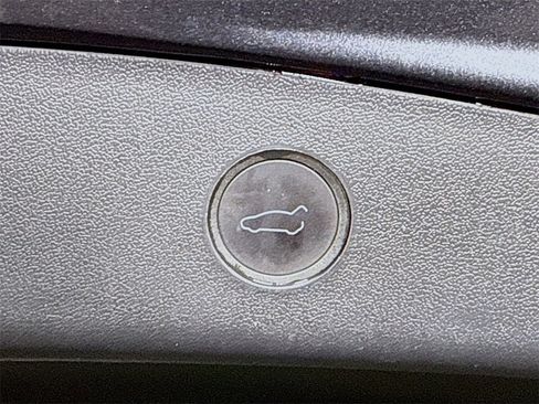 Used 2023 Tesla Model 3 Long Range image 28