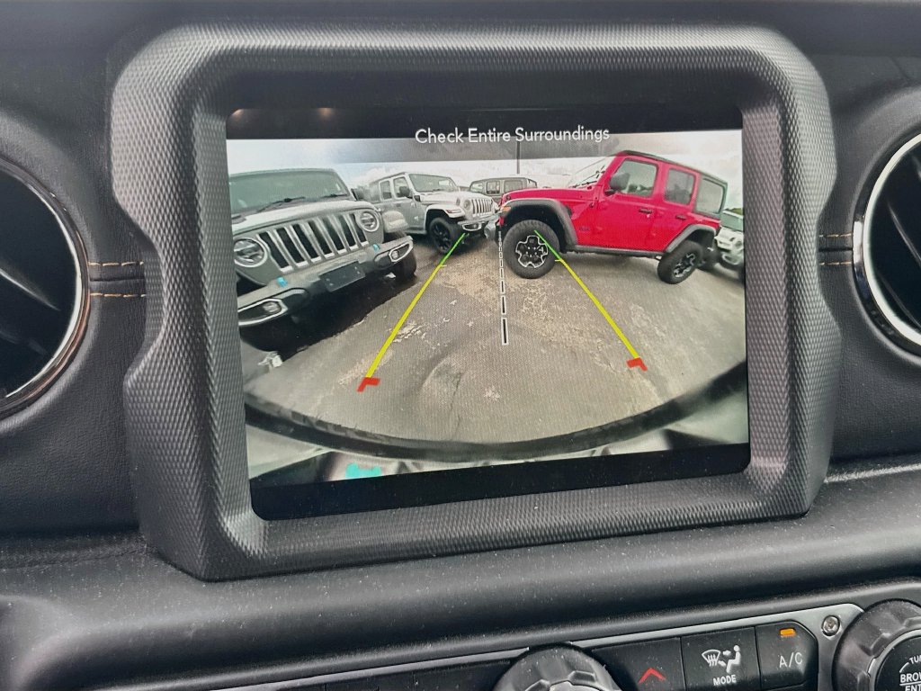 Certified 2022 Jeep Wrangler Unlimited Sahara AWD/4WD image 14