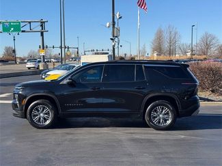 Used 2024 Chevrolet Traverse LT video 2