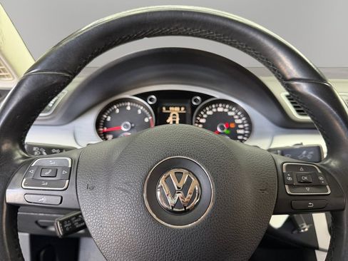 Used 2013 Volkswagen CC Sport FWD image 19