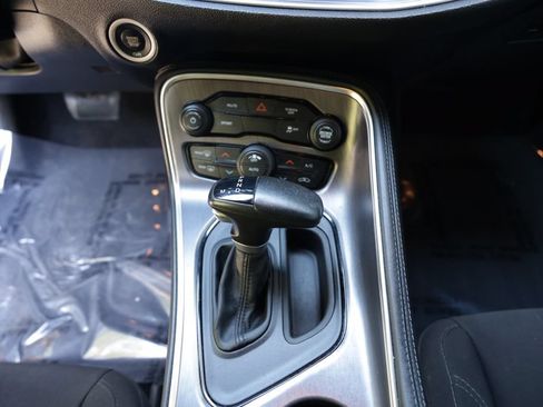 Used 2017 Dodge Challenger SXT RWD image 20