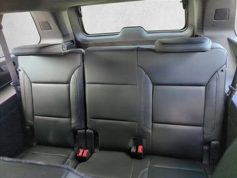 Used 2021 Chevrolet Suburban Z71 image 22