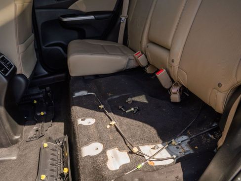 Used 2015 Honda CR-V Touring image 19
